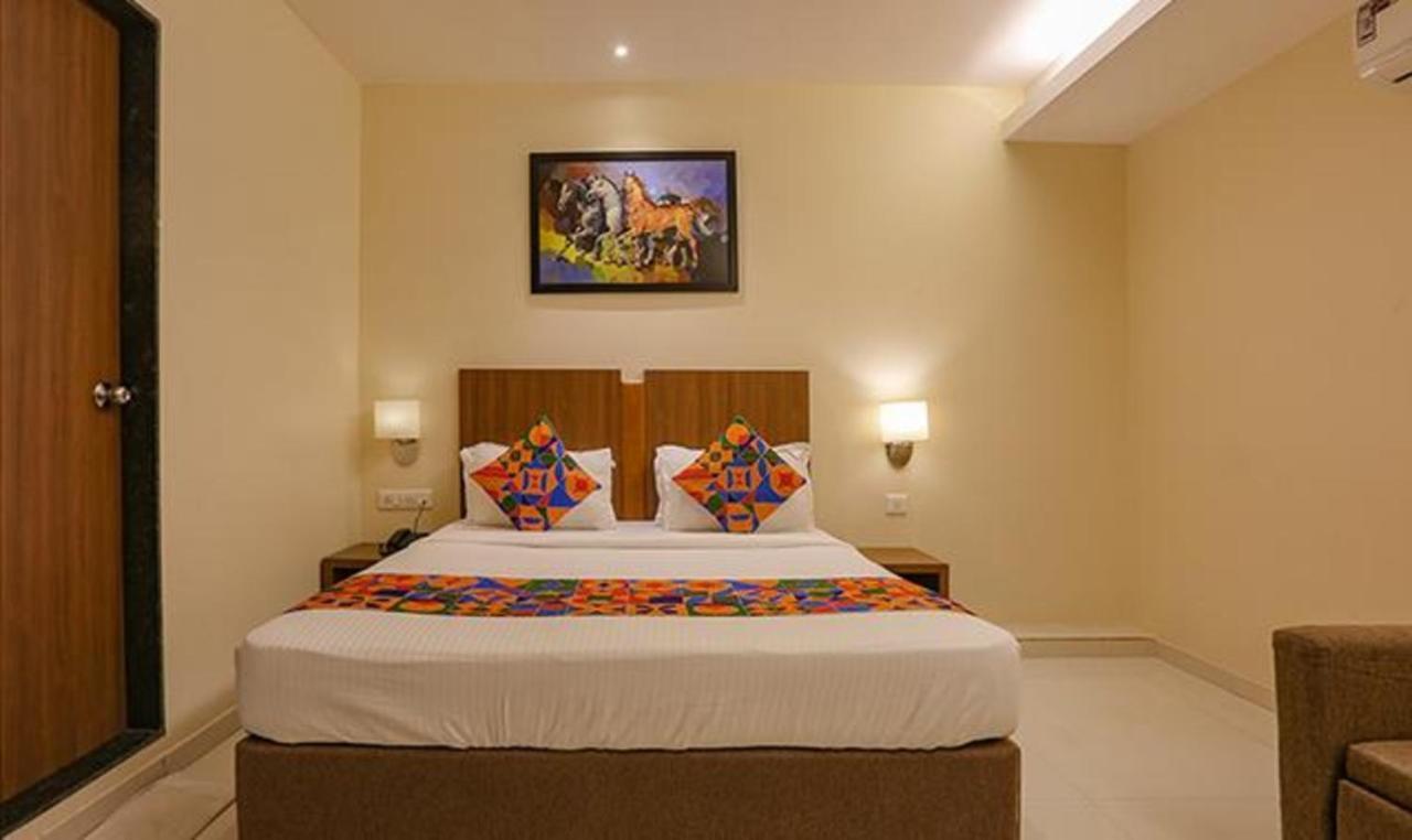 Fabhotel Royal International - Nr Mumbai International Airport Екстер'єр фото
