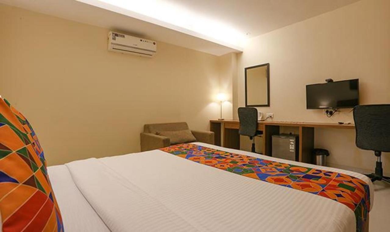 Fabhotel Royal International - Nr Mumbai International Airport Екстер'єр фото
