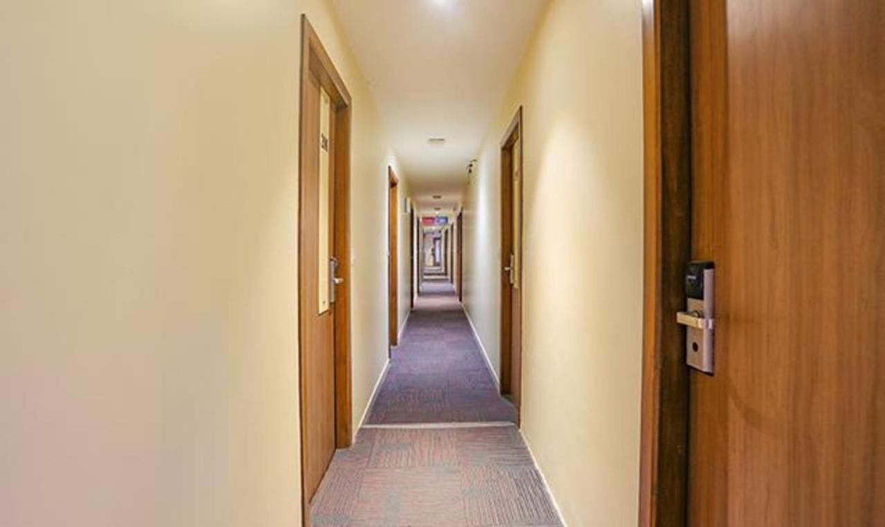 Fabhotel Royal International - Nr Mumbai International Airport Екстер'єр фото