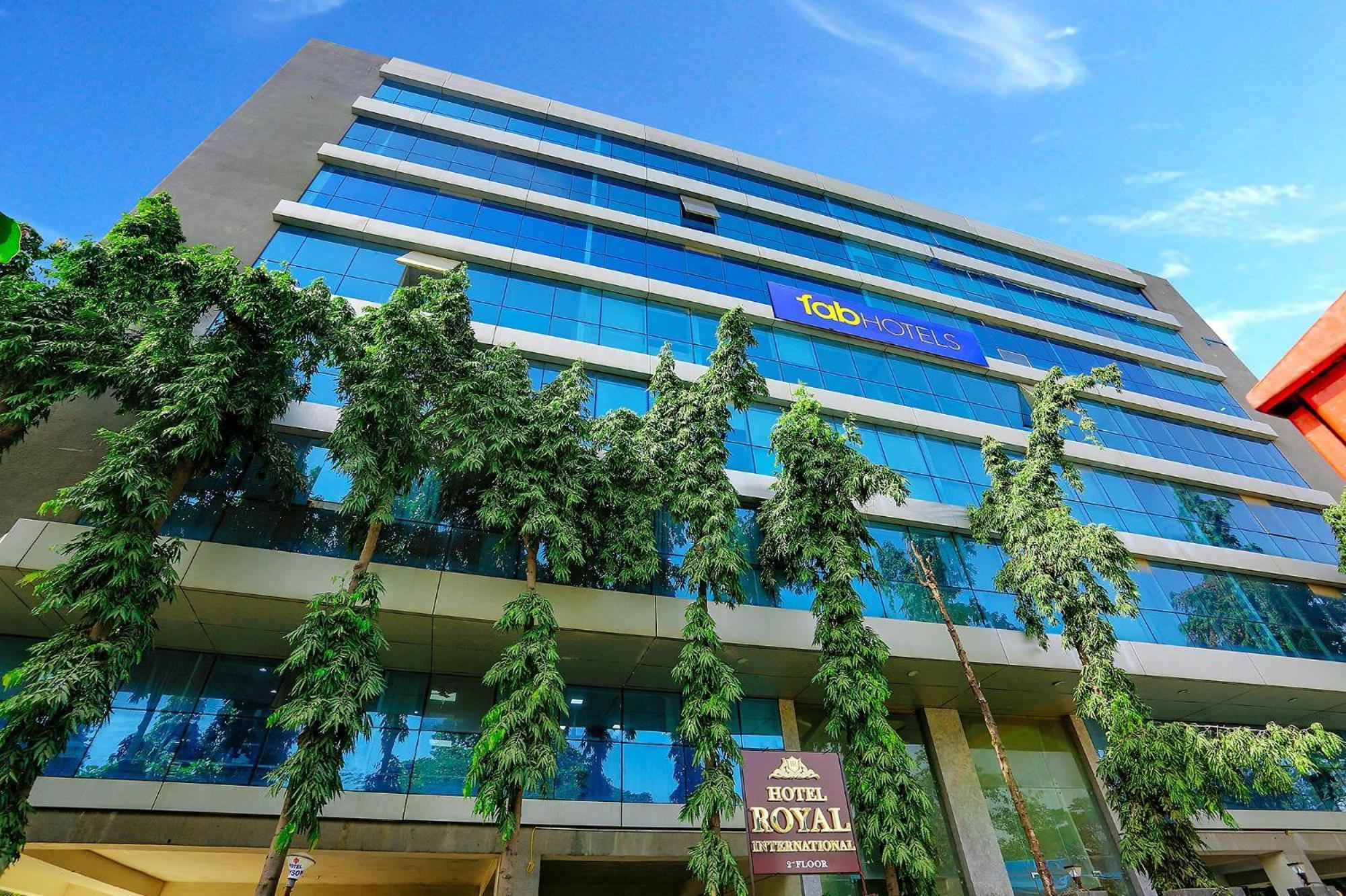 Fabhotel Royal International - Nr Mumbai International Airport Екстер'єр фото